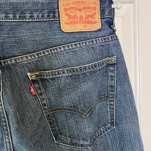 Levi Jeans style 569 Loose straight fit